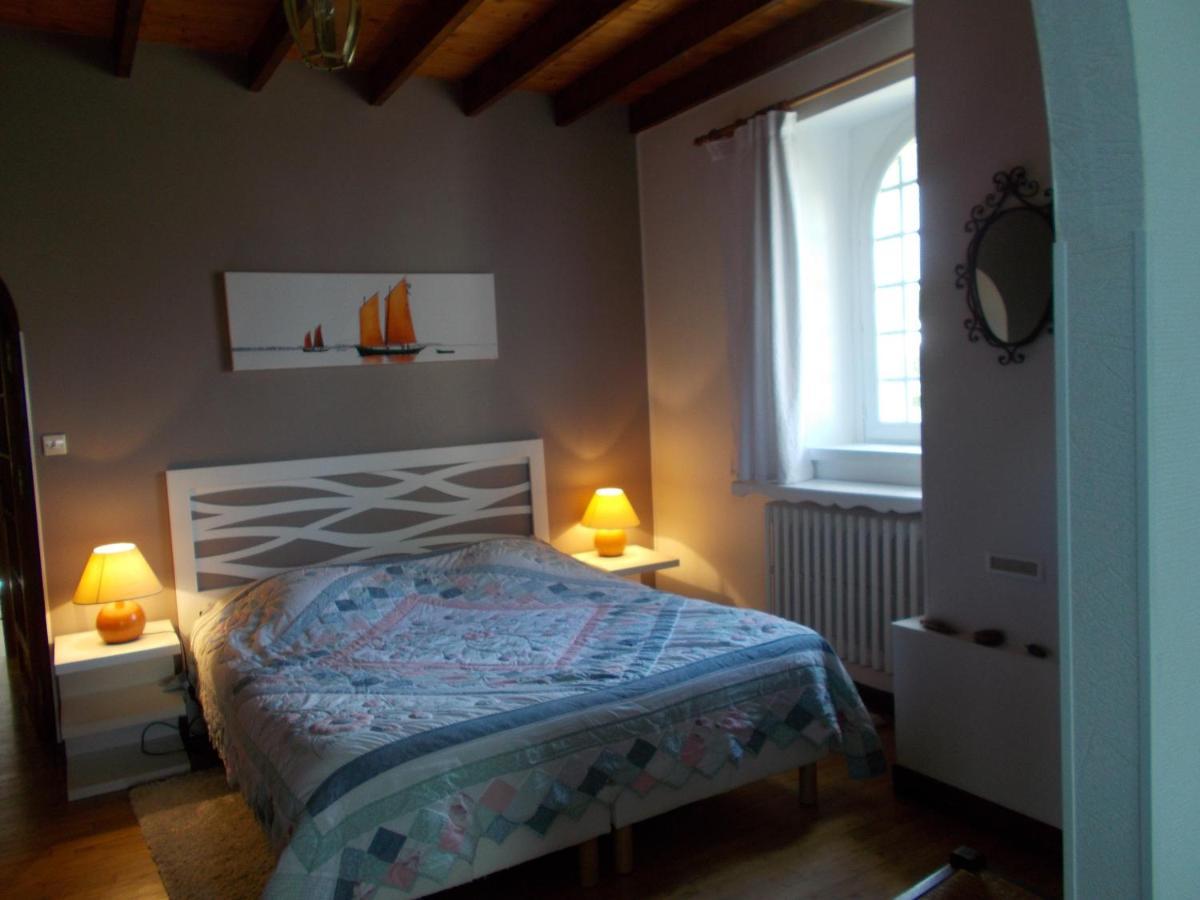Les Ajoncs Bed and Breakfast Plougrescant Exteriör bild
