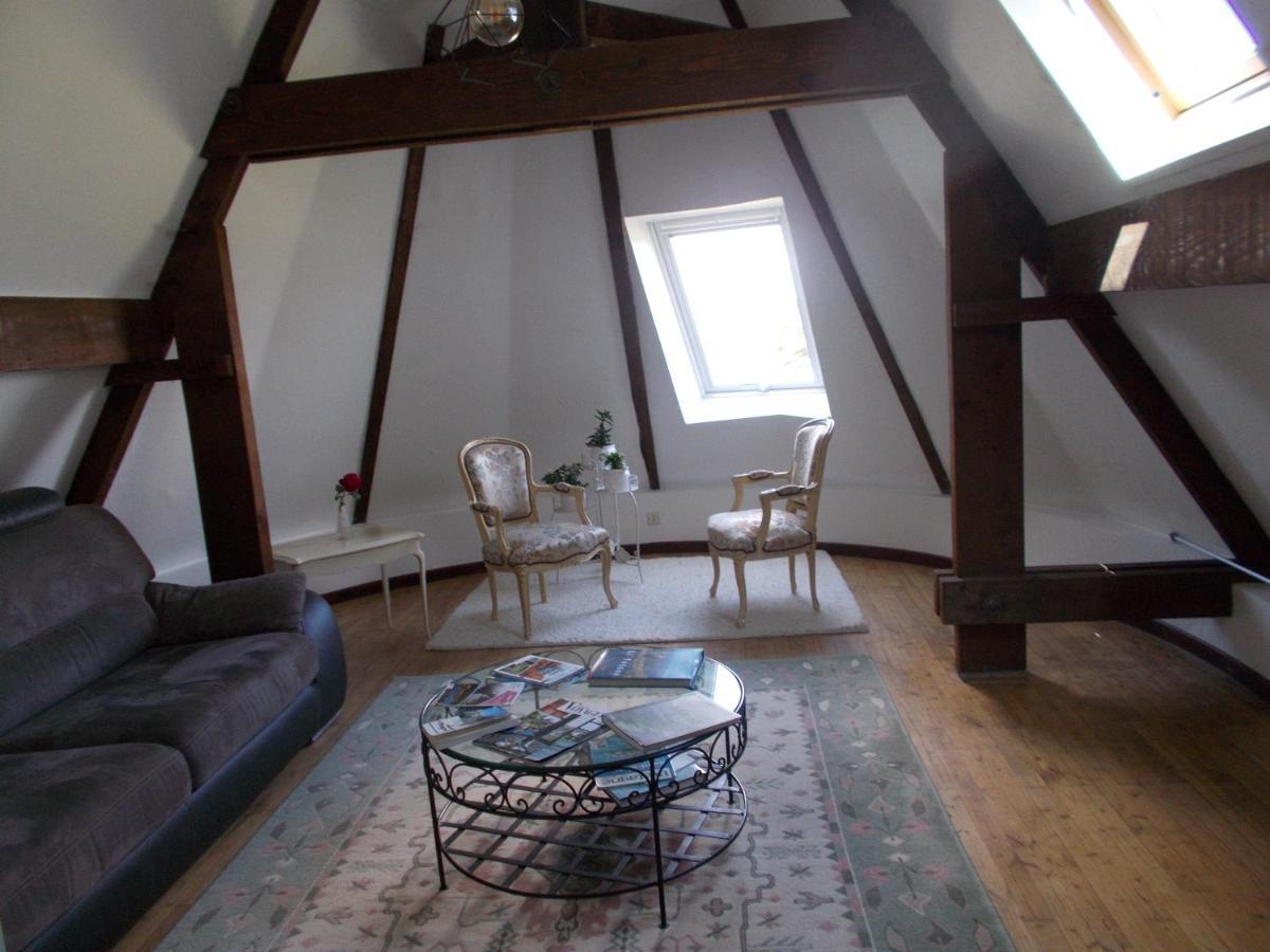 Les Ajoncs Bed and Breakfast Plougrescant Exteriör bild